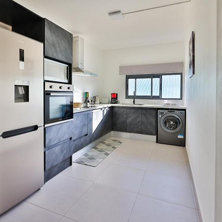 Oceanbreeze Apartments Mont Choisy ภายนอก รูปภาพ