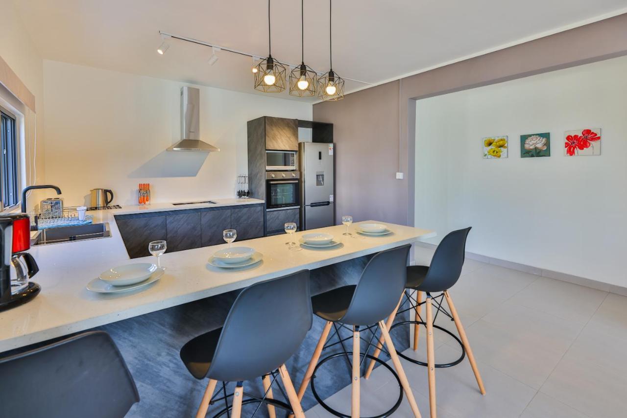 Oceanbreeze Apartments Mont Choisy ภายนอก รูปภาพ