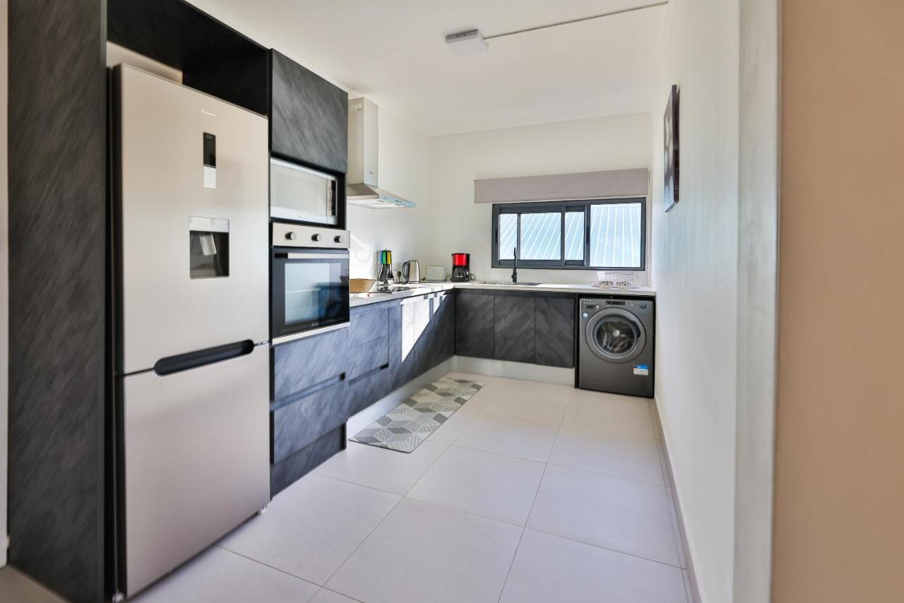 Oceanbreeze Apartments Mont Choisy ภายนอก รูปภาพ
