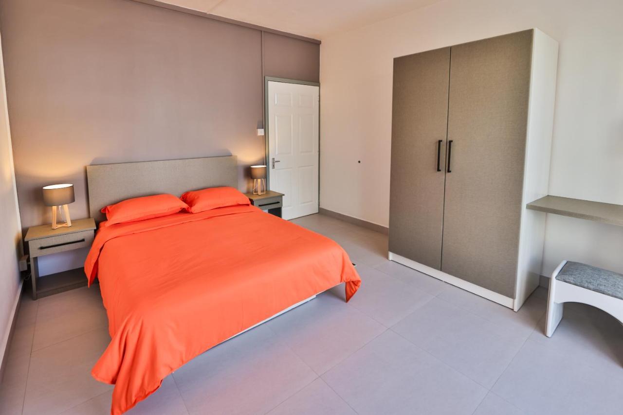 Oceanbreeze Apartments Mont Choisy ภายนอก รูปภาพ